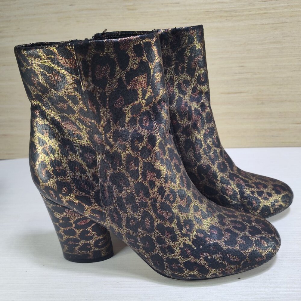 Neiman Marcus Womens Size 6.5 Leopard Animal Print Metallic Boots Shoes